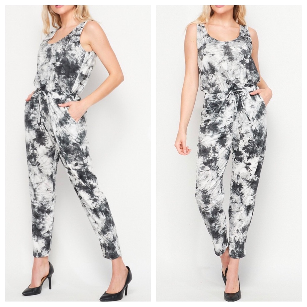 #01 ✨BLOW OUT SALE✨Sleeveless Tie Dye tie waist side pockets jumpsuit - Picture 5 of 6